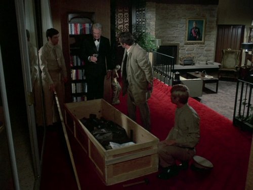 In Dead Weight, Columbo (Peter Falk) investigates the report of a shooting -- with retired military man Eddie Albert