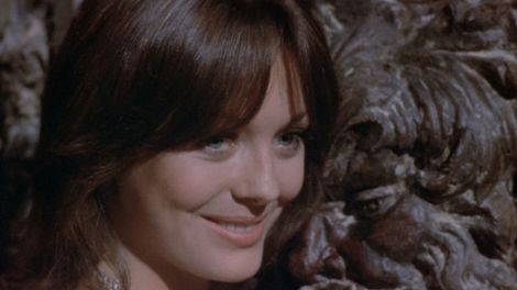 Leslie Ann Warren in From Beyond the Grave